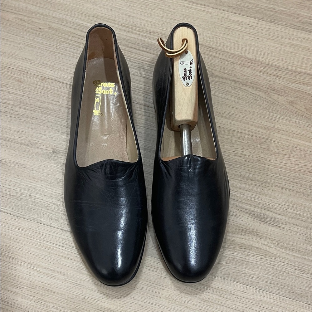 Classic Black Leather Women’s Loafers